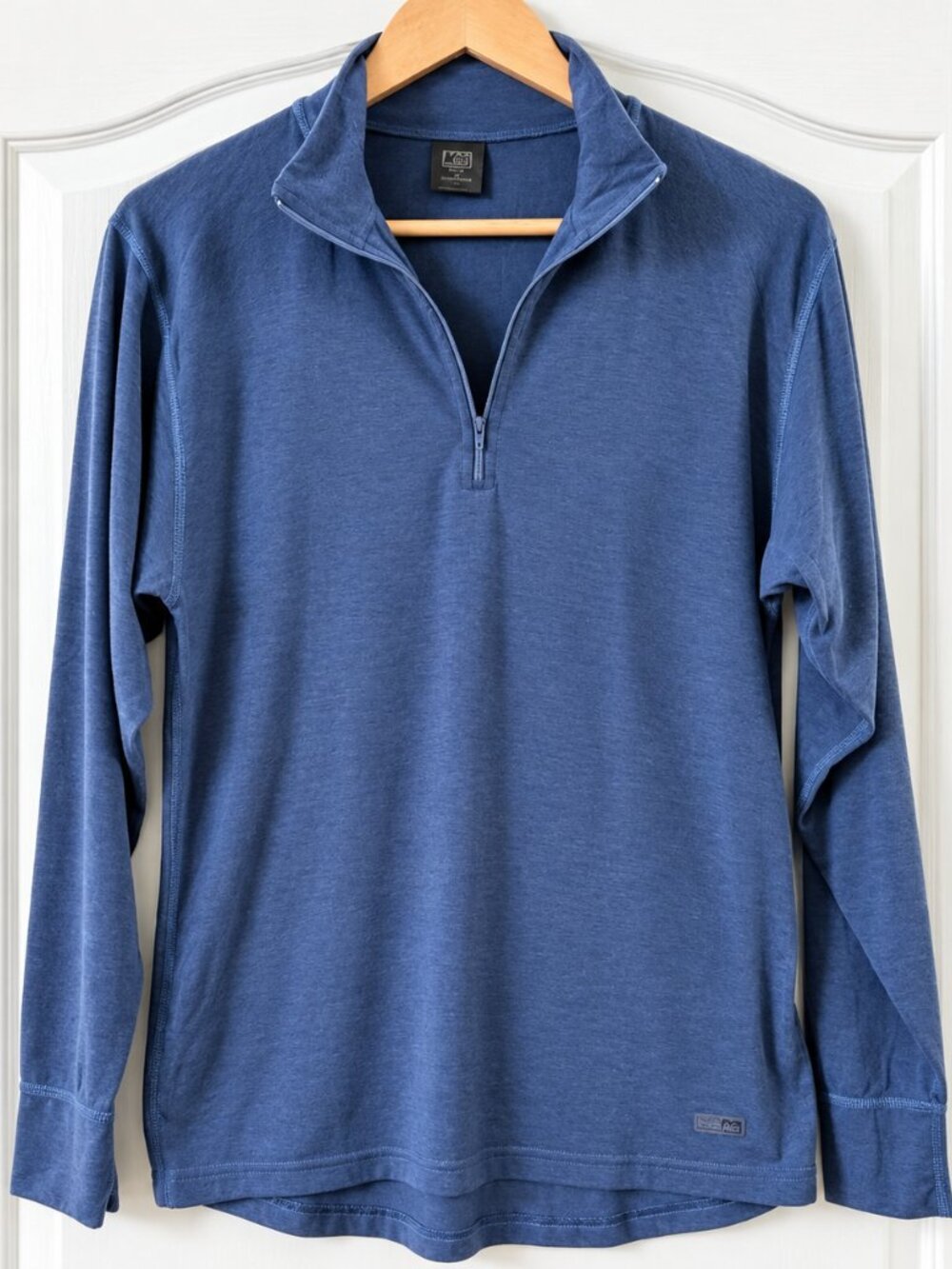 REI Quarter Zip Performance Base Layer Men’s M Blue Stretch Hiking Pullover